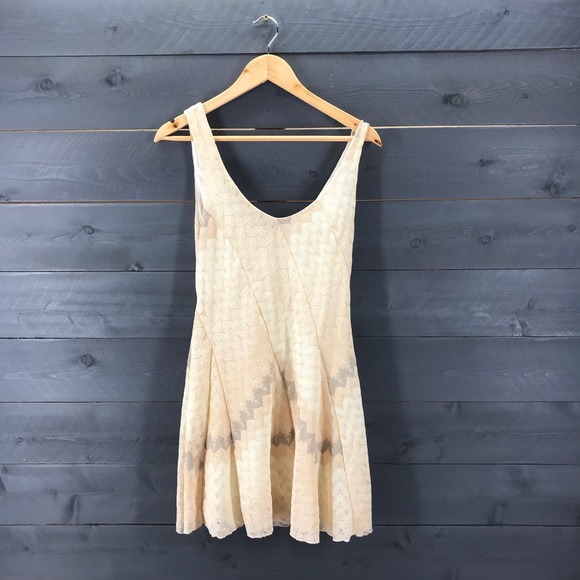 Free People Dresses & Skirts - FREE PEOPLE Lace Dress Chevron Print Size Small